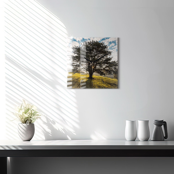 Reloj cuadrado Árbol en una colina