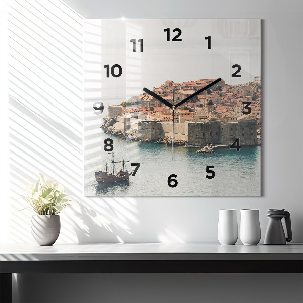 Reloj cuadrado Velero en Dubrovnik