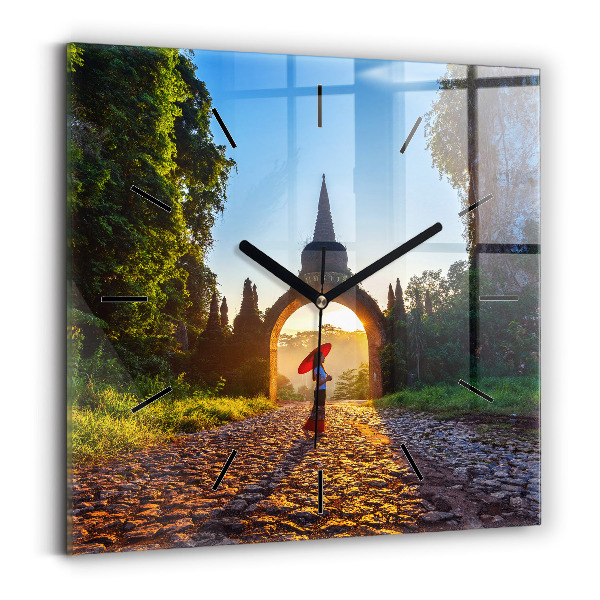 Reloj cuadrado Parque Surat Thani Tailandia