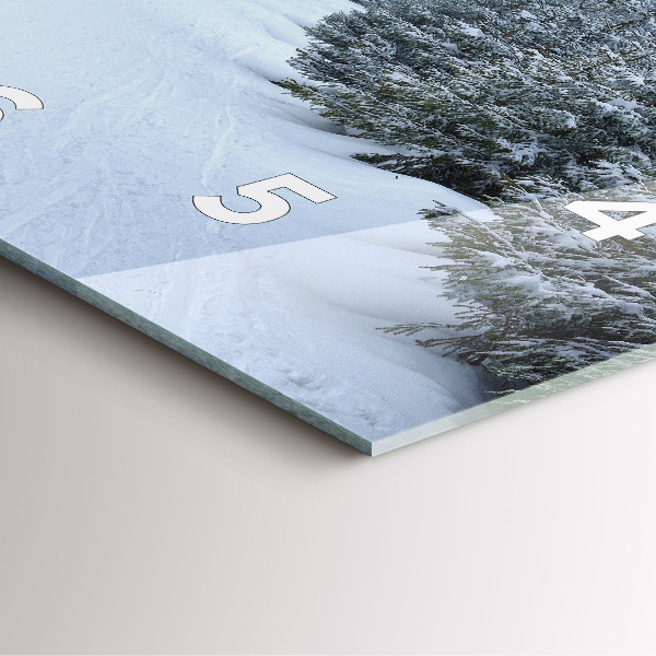 Reloj cuadrado Montañas gigantes checas en invierno