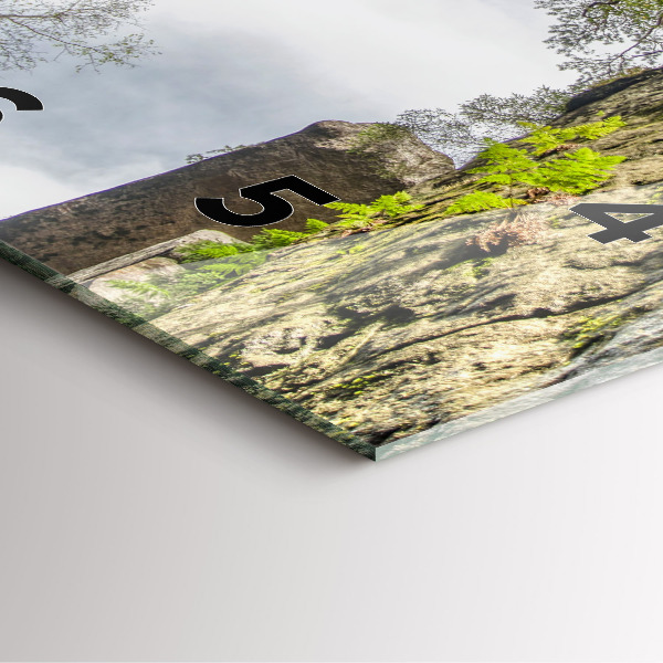 Reloj de pared cuadrado Ciudad del rock en la República Checa