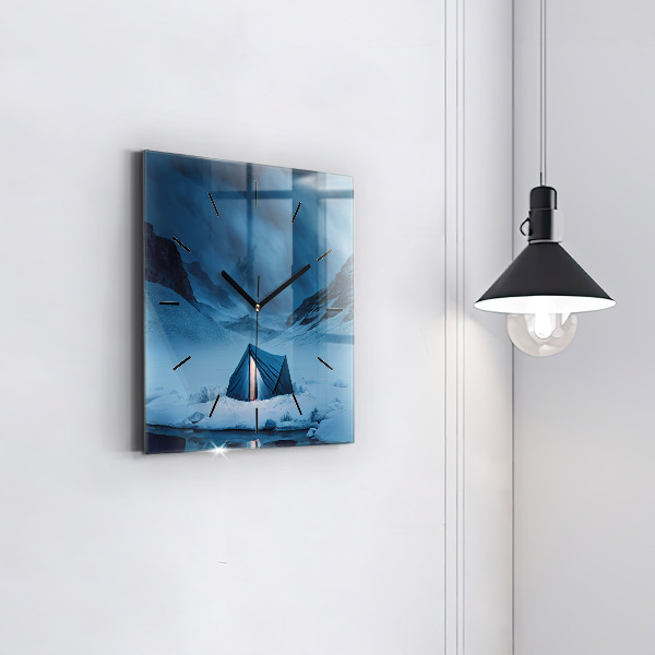 Reloj de pared cuadrado Tienda de campaña en las montañas de Islandia