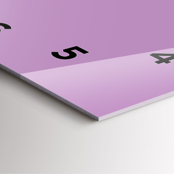 Reloj de pared cuadrado El color lila