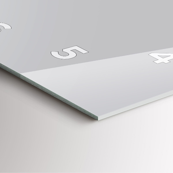 Reloj cuadrado El color gris claro