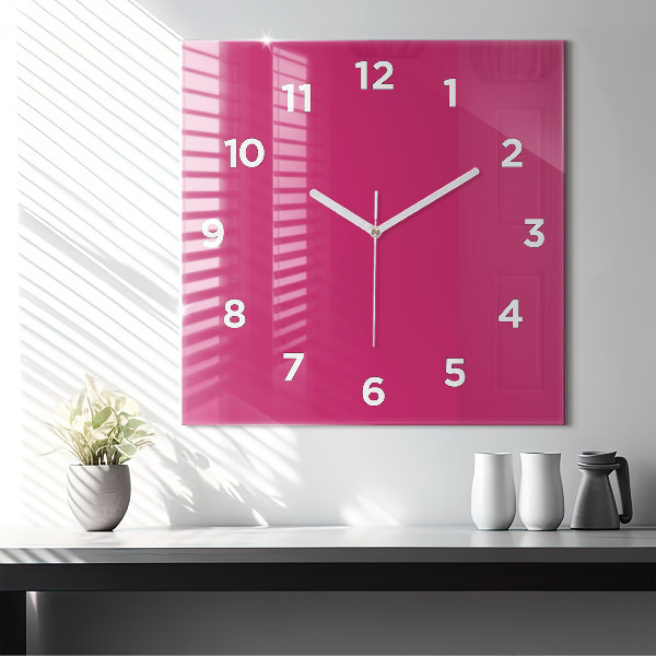 Reloj de pared cuadrado El color rosa fuerte