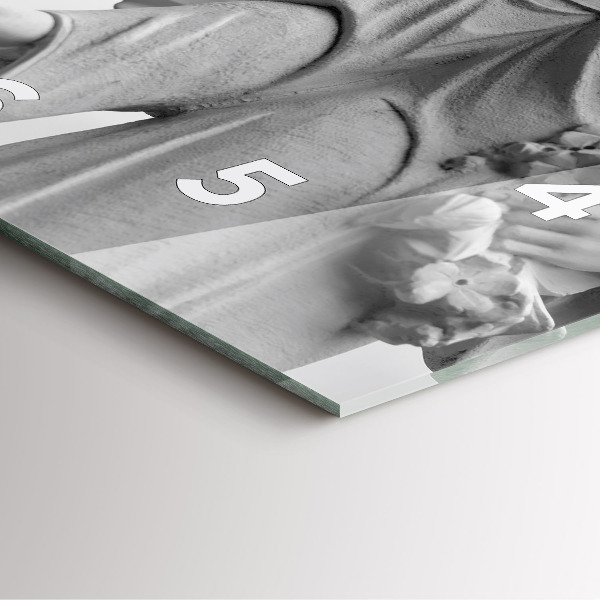 Reloj cuadrado Escultura de un ángel con alas