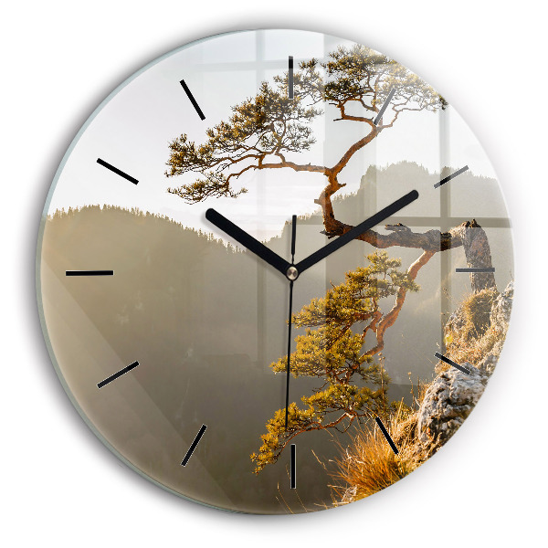 Reloj de cristal redondo Árbol en la montaña