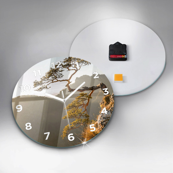 Reloj de cristal redondo Árbol en la montaña