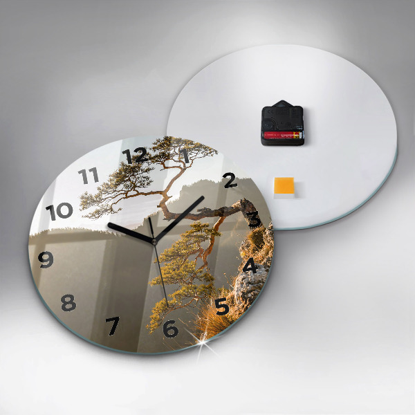 Reloj de cristal redondo Árbol en la montaña