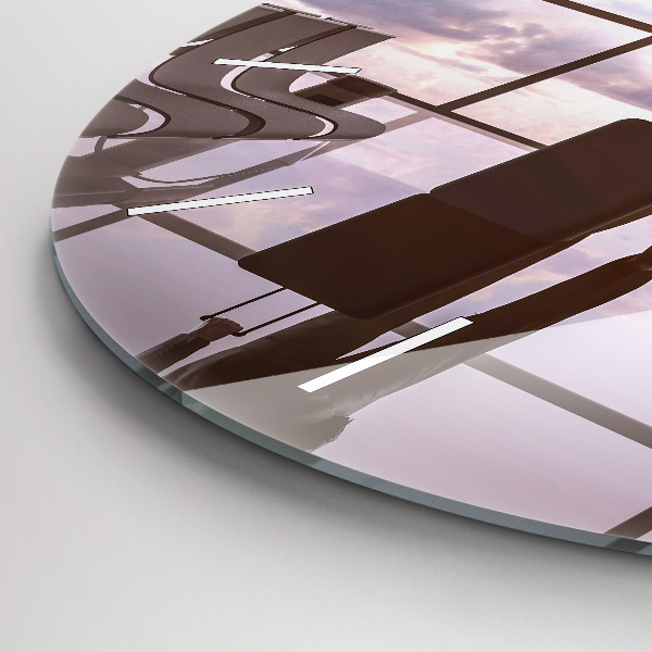 Reloj redondo pared Hombre en el aeropuerto