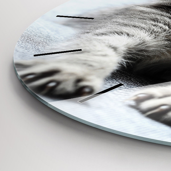 Reloj de pared redondo Gato en el sofá