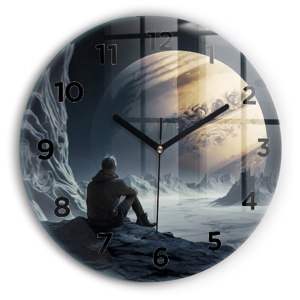 Reloj de pared redondo Hombre en la luna de fondo