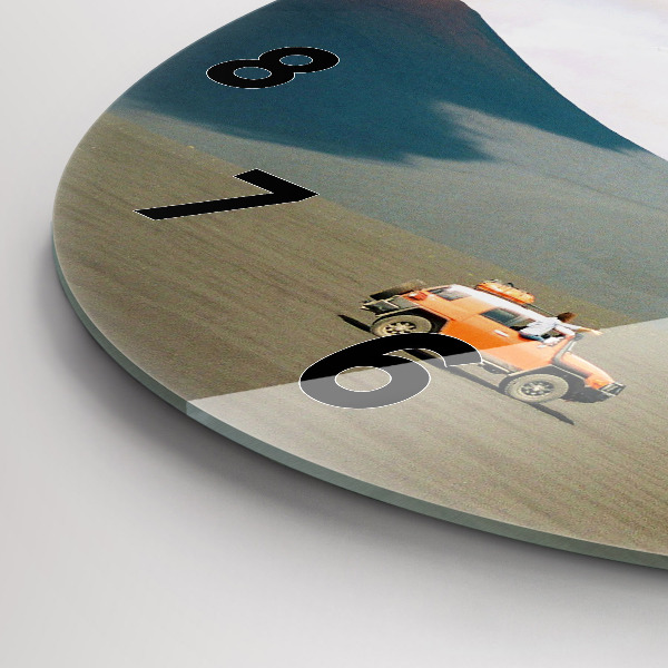 Reloj de cristal redondo Vehículo en el desierto de Kamchatka