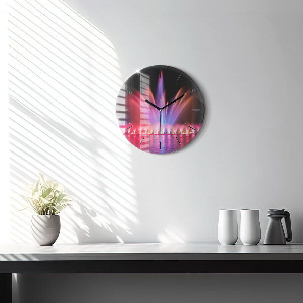 Reloj redondo pared Fuente de Wrocław por la noche