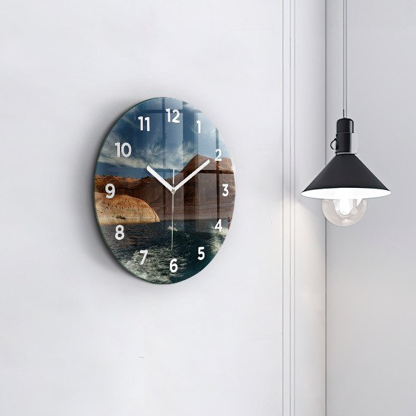 Reloj de pared redondo Persona sobre esquís acuáticos