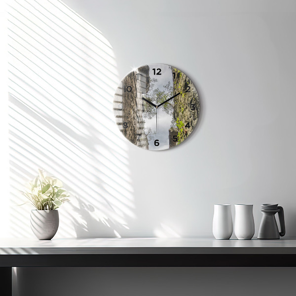 Reloj de pared redondo Ciudad del rock en la República Checa